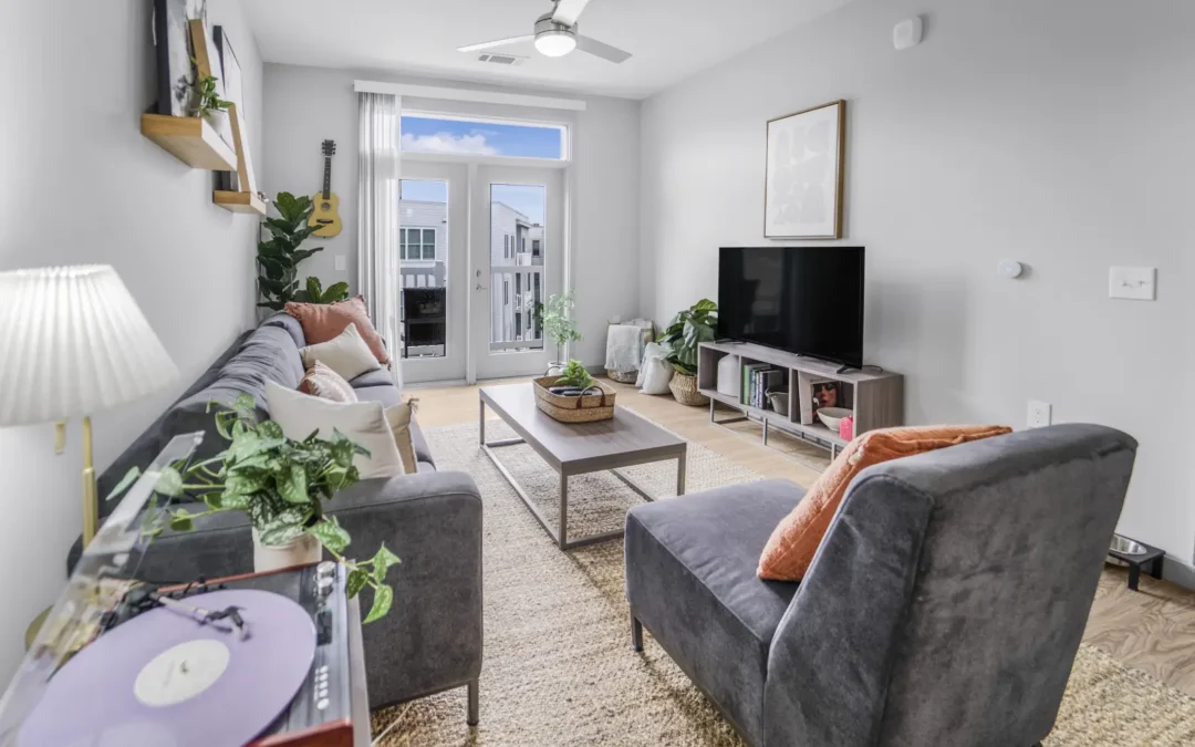 Spring Moving Guide: Why Now Is the Best Time to Find Apartments in Kennesaw, GA