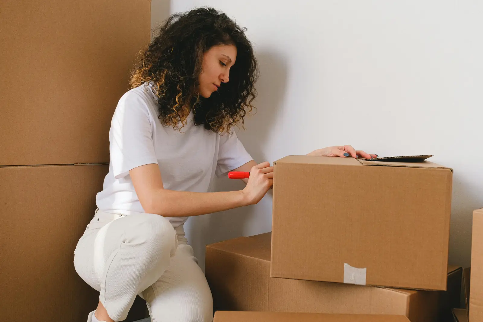 Moving into a student apartment? Your First-Time Renter FAQ Guide at Bixby